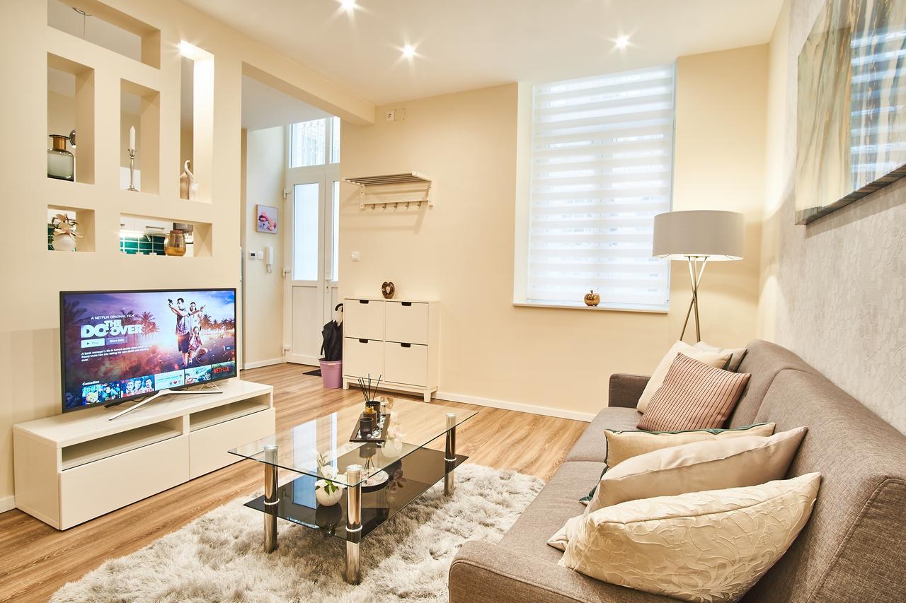 Mmm Apartment | Budapest Esterno foto